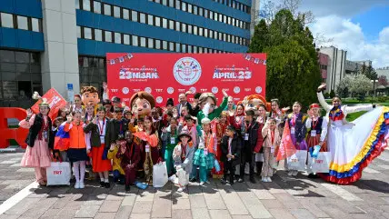 45. TRT Uluslararası 23 Nisan Çocuk Şenliği’nde  dünya çocukları Türkiye’de tek yürek oldu